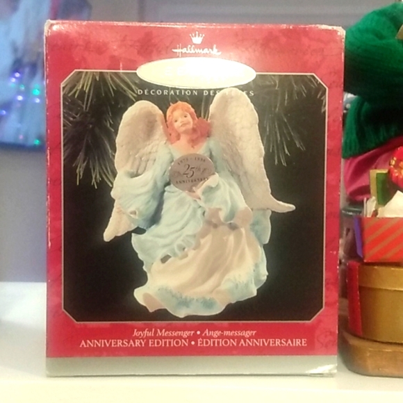 1998 Hallmark Keepsake Joyful Messenger Angel Ornament Anniversary Edition - Picture 10 of 11